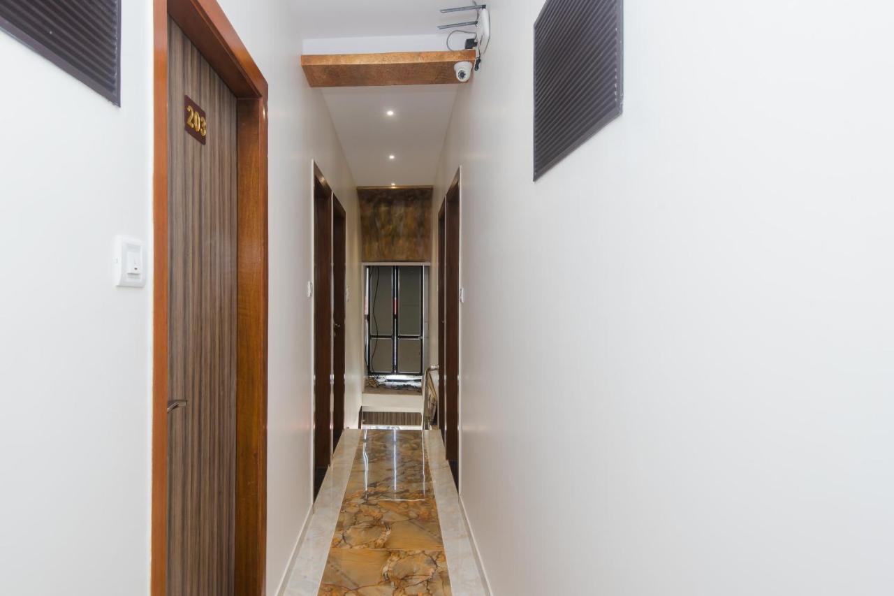 Oyo 14056 Golden Arch Hotel Mumbai Exterior photo
