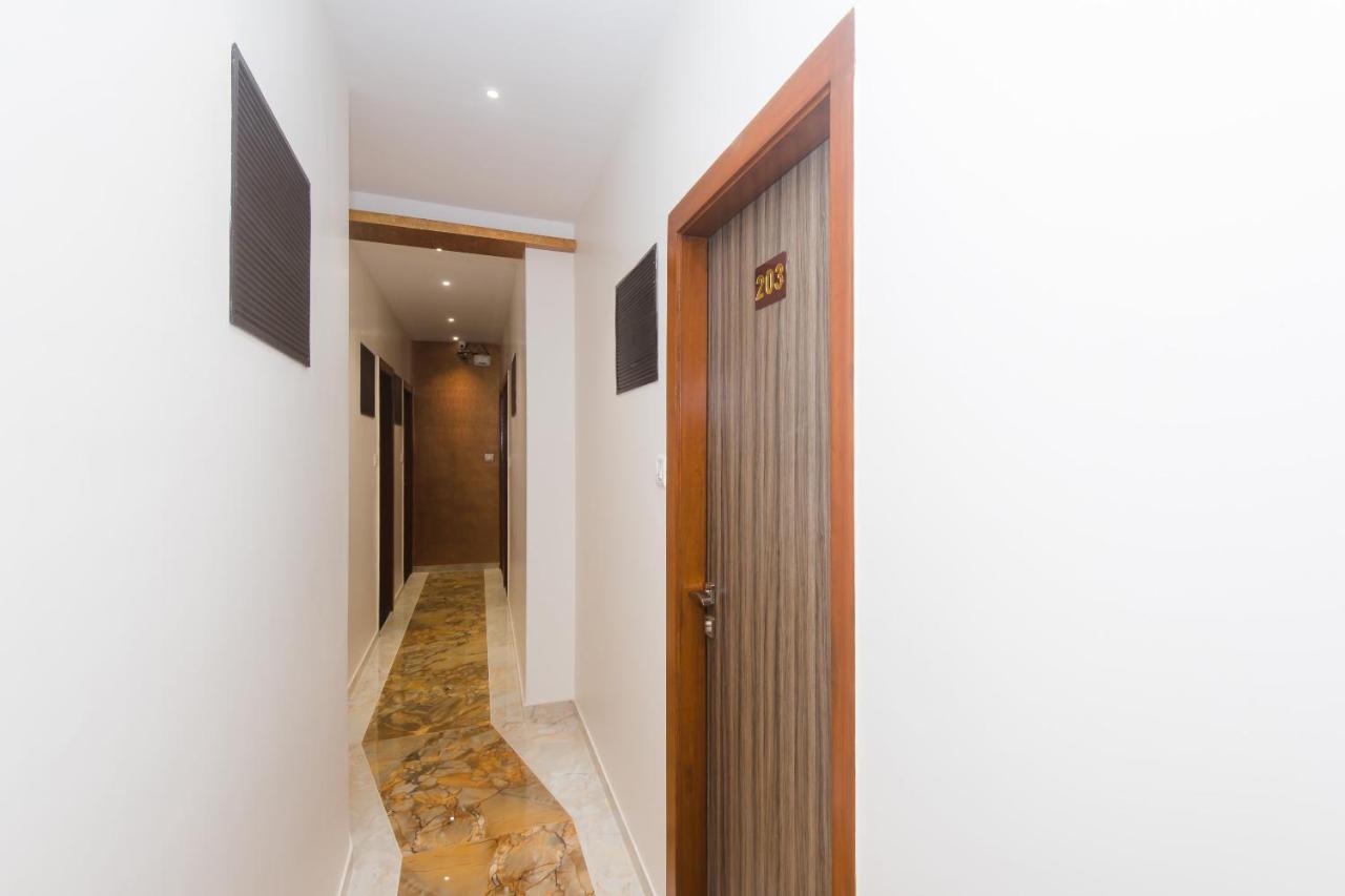 Oyo 14056 Golden Arch Hotel Mumbai Exterior photo