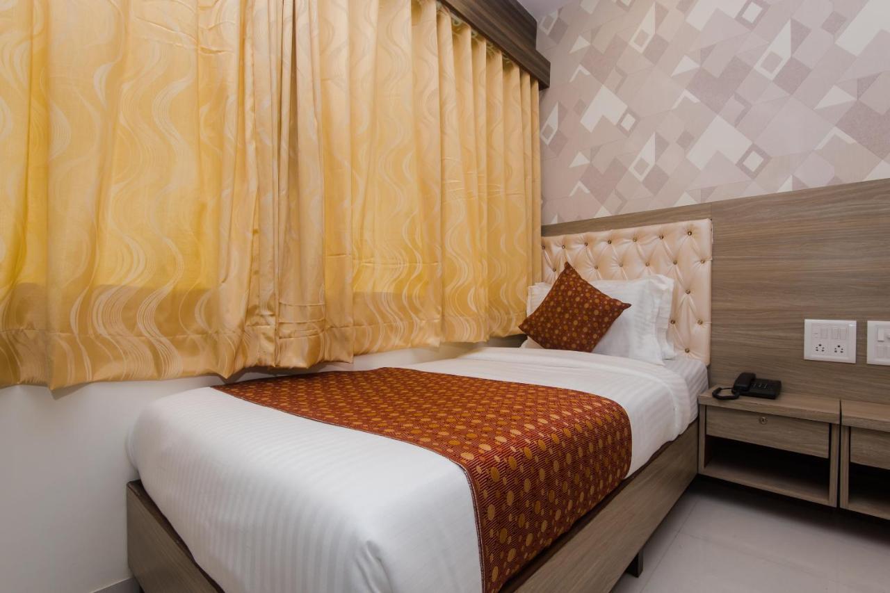 Oyo 14056 Golden Arch Hotel Mumbai Exterior photo