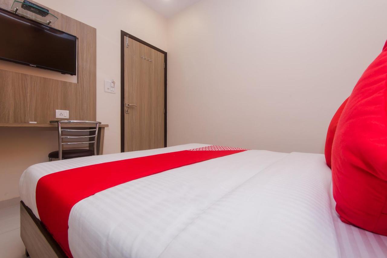 Oyo 14056 Golden Arch Hotel Mumbai Exterior photo